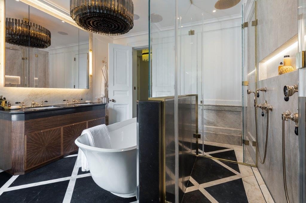 Calacatta tile insets with Nero Marquina and Crema Marfil inlay, cut using waterjet technology — Chapel Street, Roma Marble