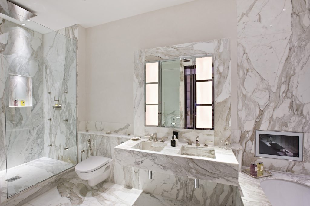 Mayfair Mayfair, London Calacatta Gold - Residential — Roma Marble