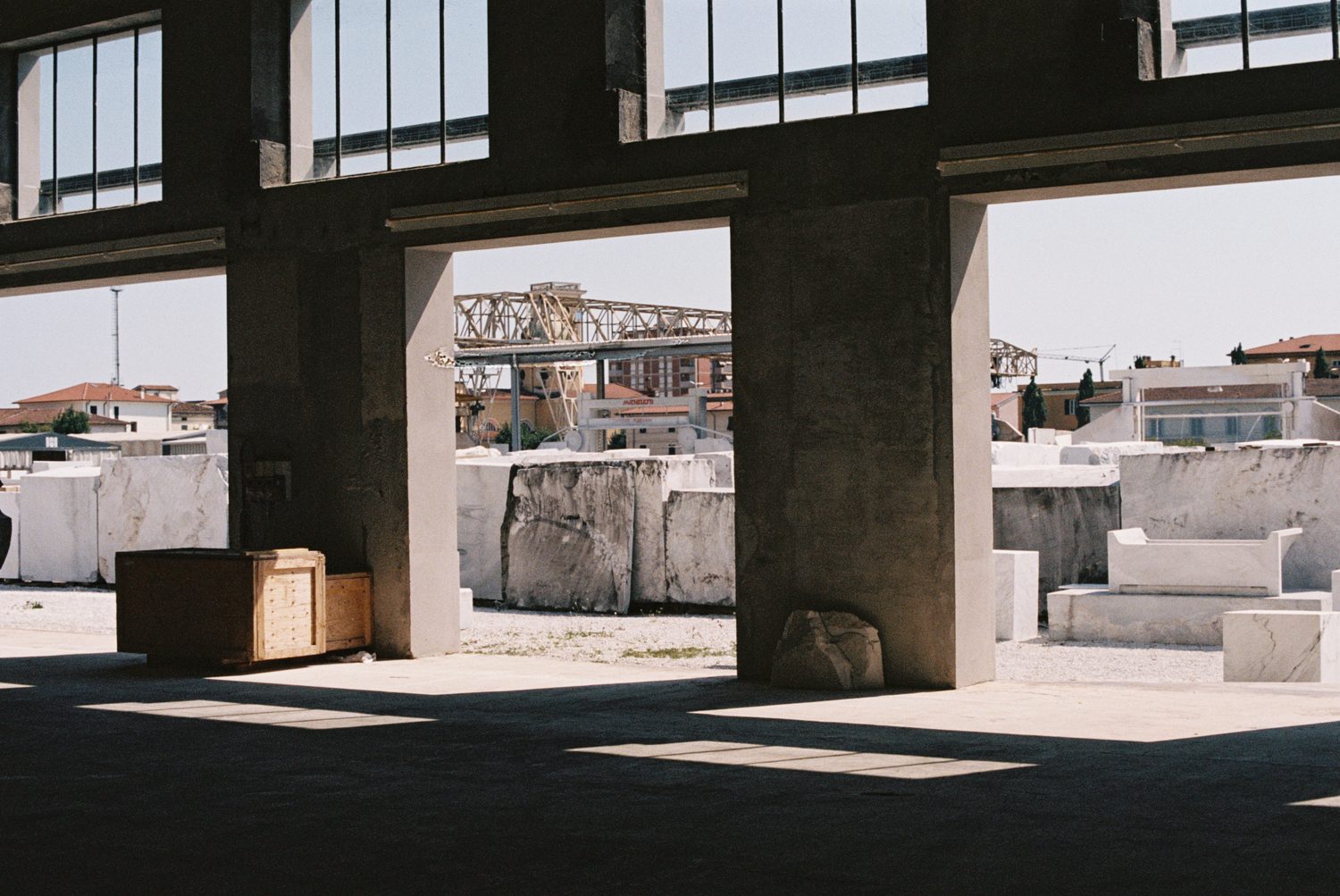 Henraux Trip Yard Arches — natural stone by Roma Marble, London