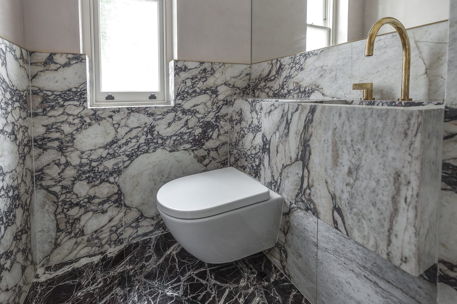 Calacatta Vagli bathroom by Roma Marble, London