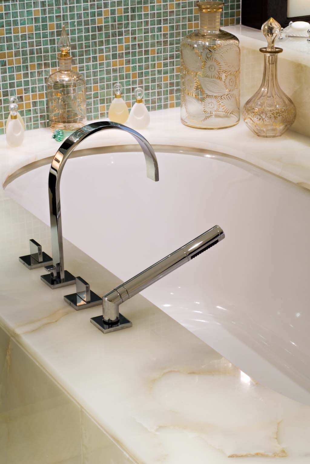 Honey Onyx bathroom by Roma Marble, London