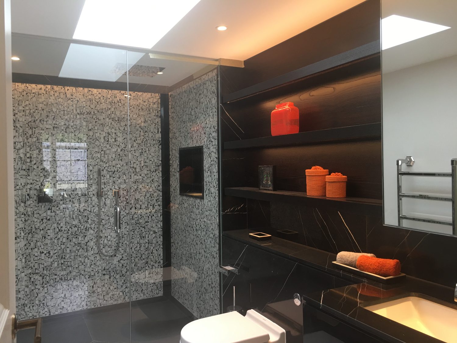 Nero Marquina bathroom by Roma Marble, London