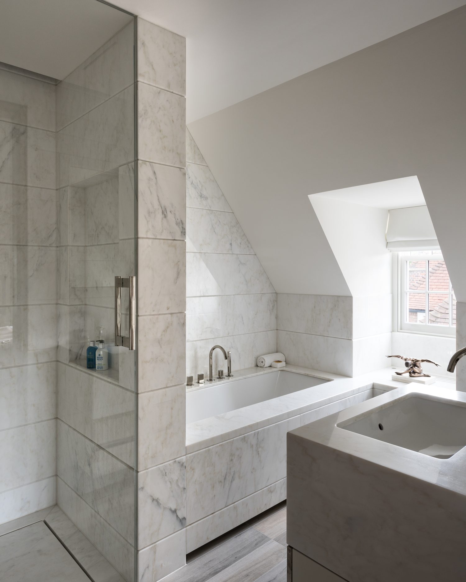Rosa Estramo bathroom by Roma Marble, London