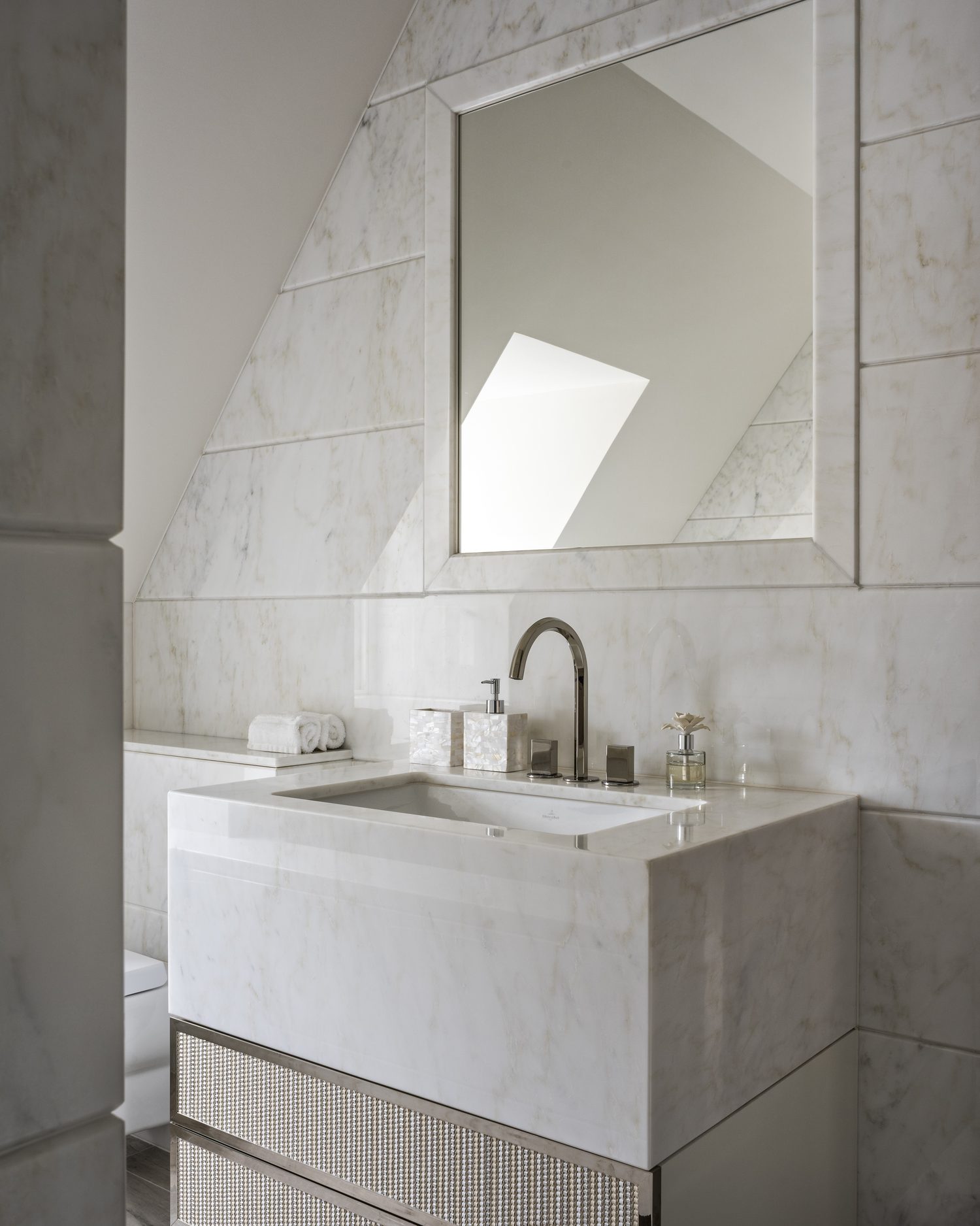 Rosa Estramo bathroom by Roma Marble, London