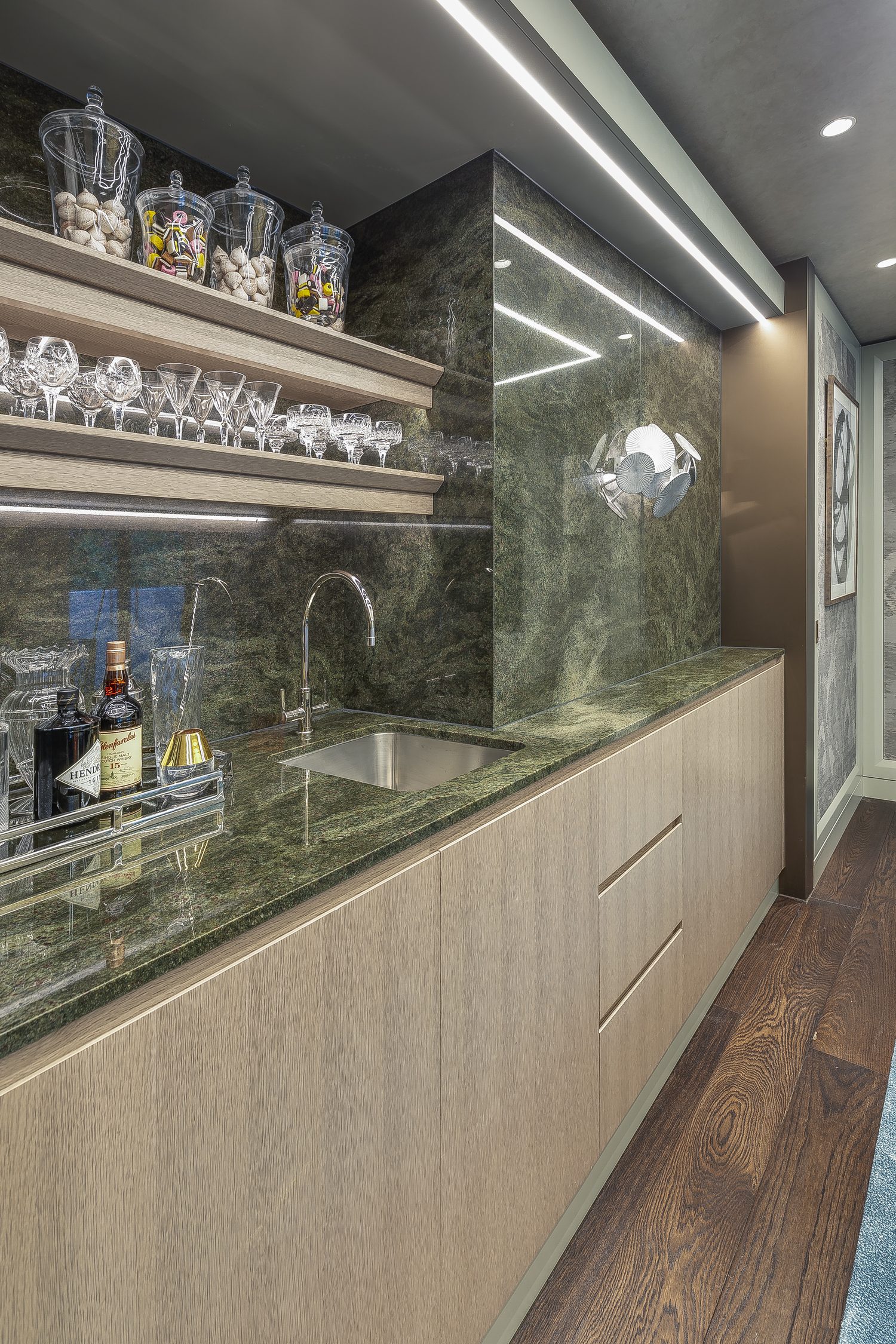 Verde Vivo Quartzite kitchen by Roma Marble, London
