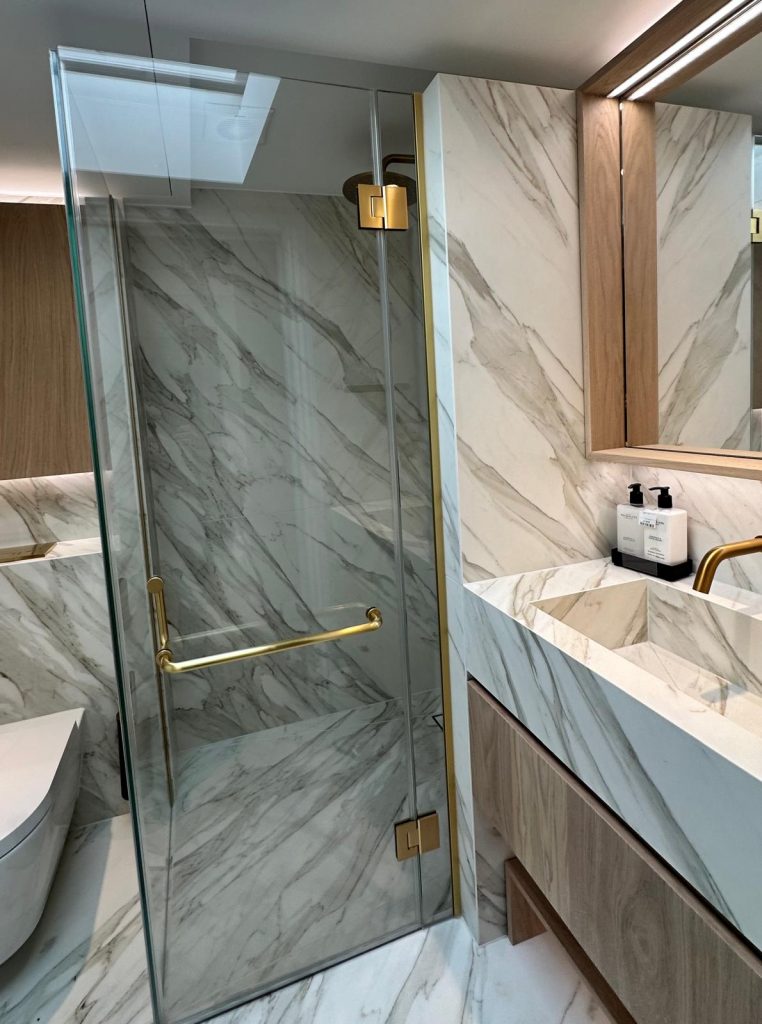 Luxury Porcelain Bathroom - Knightsbridge Luxury Porcelain Bathroom - Knightsbridge